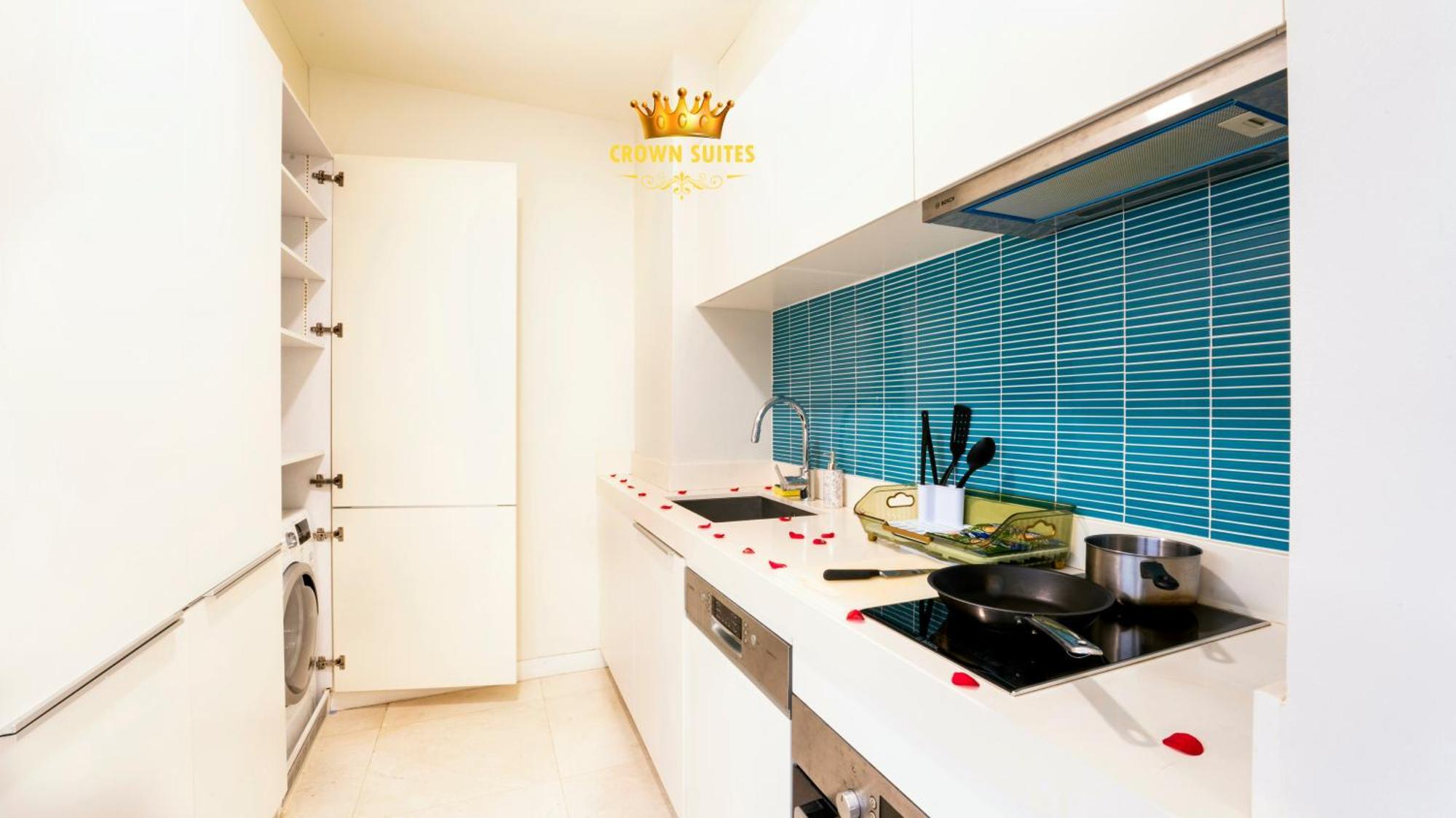 Crown Suites Tropicana Klcc Kuala Lumpur City Center Екстер'єр фото